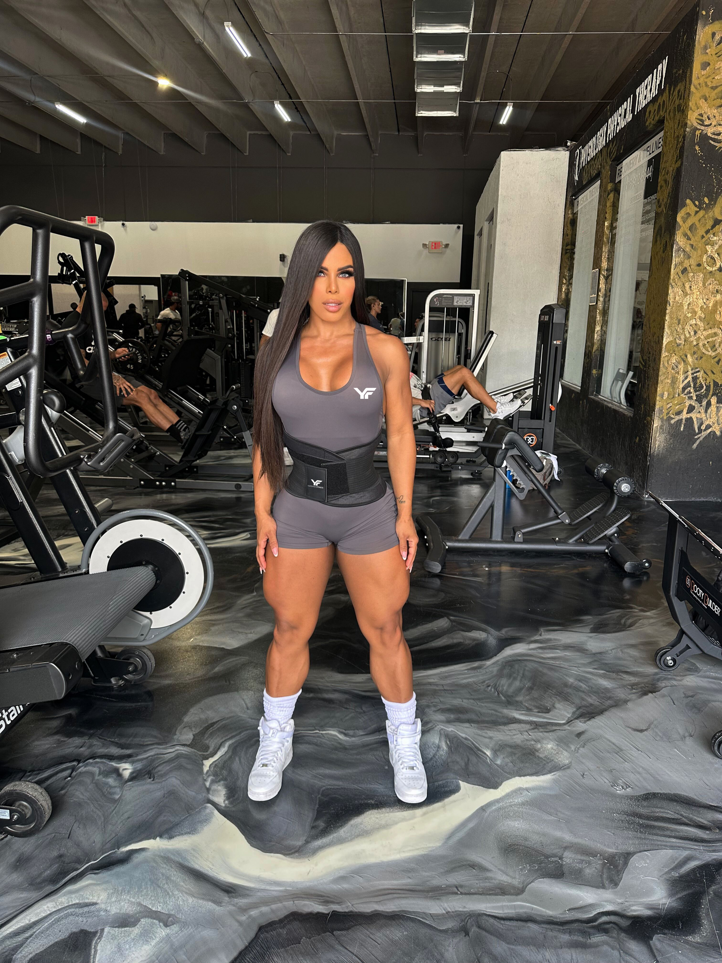 Waist trainer